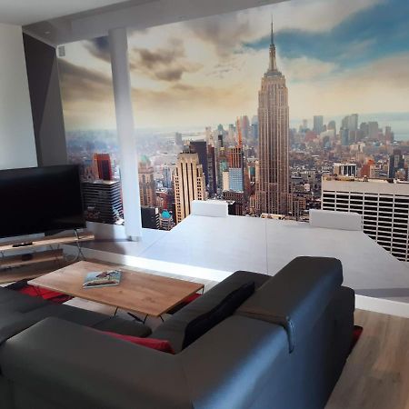 La Roche-Chalais Appartement Renove Le New-York En Centre Ville - Terrasse Et Parking - Non Climatise מראה חיצוני תמונה