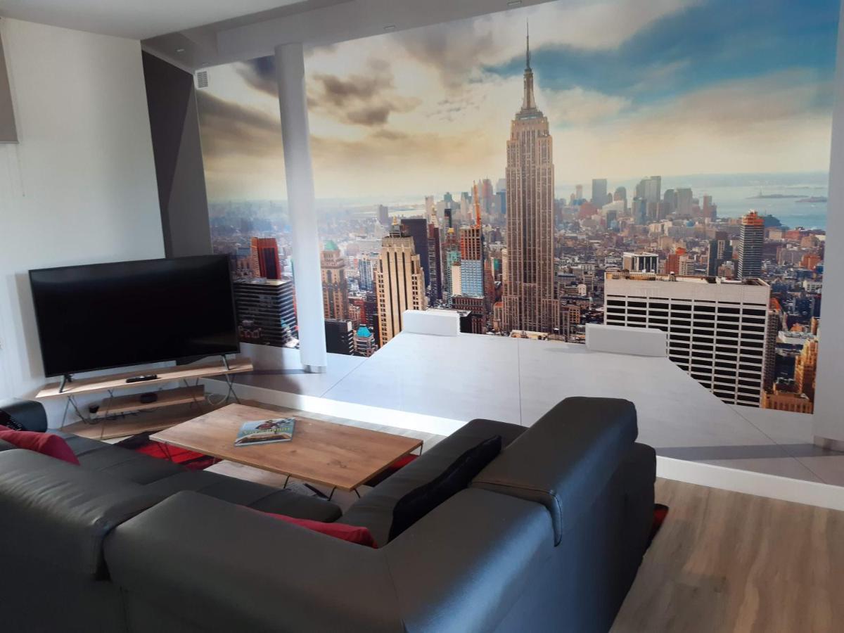 La Roche-Chalais Appartement Renove Le New-York En Centre Ville - Terrasse Et Parking - Non Climatise מראה חיצוני תמונה